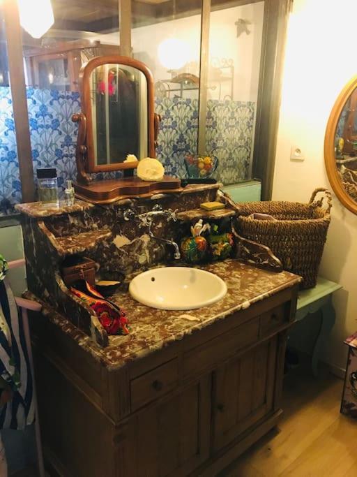 Loft D Artistes Avec Patio Au Port De Nice Dış mekan fotoğraf